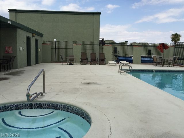 7030 BURCOT Avenue C105, Las Vegas, NV 89156