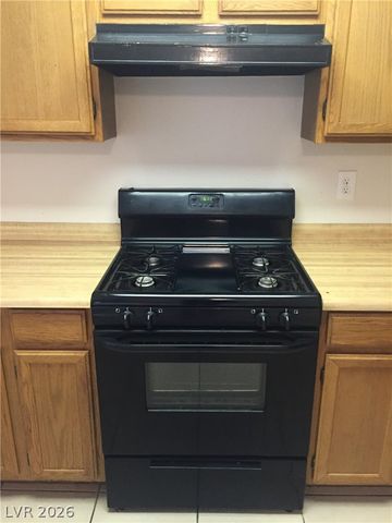 7030 BURCOT Avenue C105, Las Vegas, NV 89156