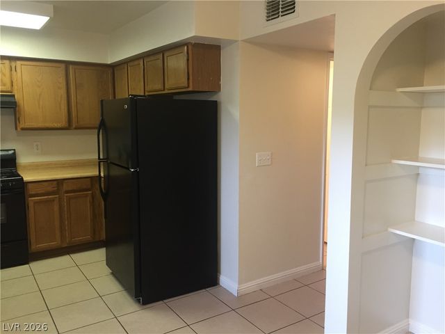 7030 BURCOT Avenue C105, Las Vegas, NV 89156