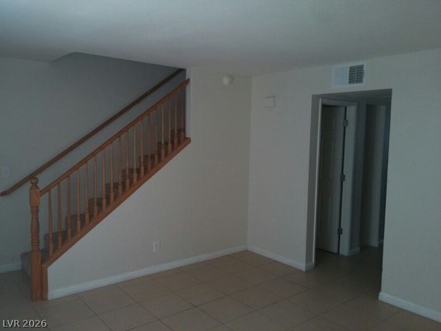 7030 BURCOT Avenue C105, Las Vegas, NV 89156