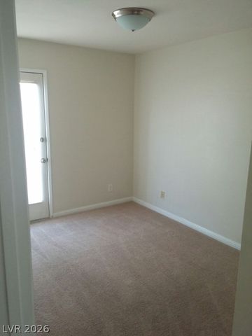 7030 BURCOT Avenue C105, Las Vegas, NV 89156