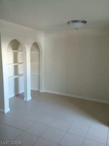 7030 BURCOT Avenue C105, Las Vegas, NV 89156