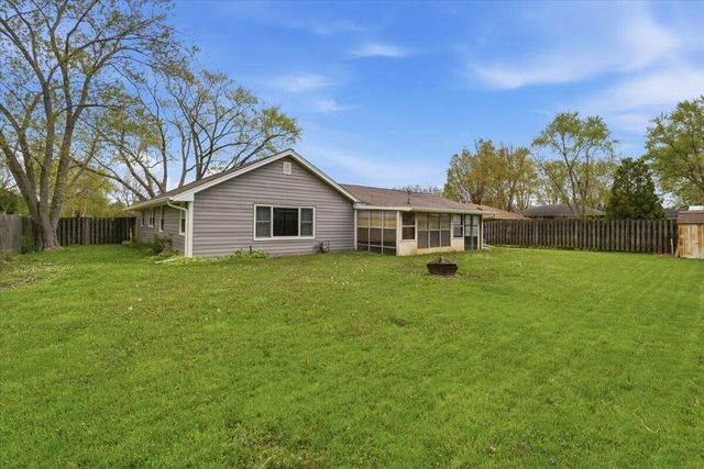 12450 39th AVENUE, Pleasant Prairie, WI 53158