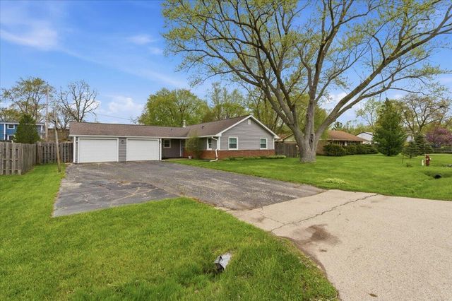 12450 39th AVENUE, Pleasant Prairie, WI 53158