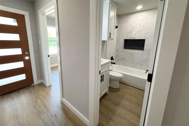 2015 Stuart Street B, Greenville, TX 75401