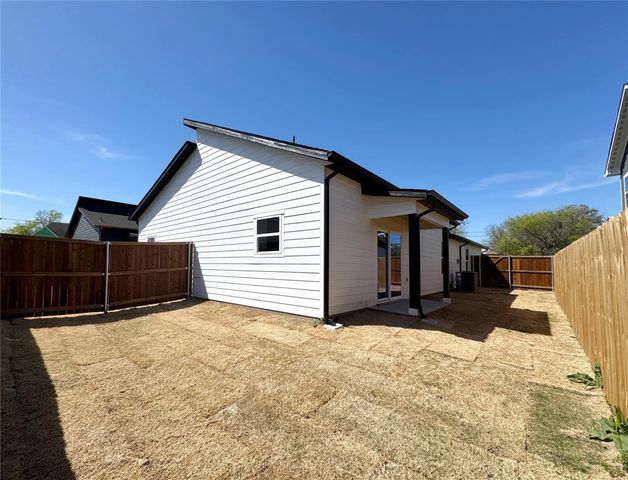 2015 Stuart Street B, Greenville, TX 75401