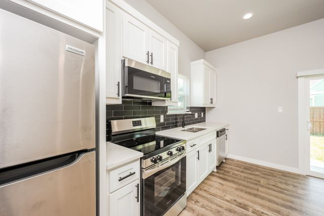 2015 Stuart Street B, Greenville, TX 75401