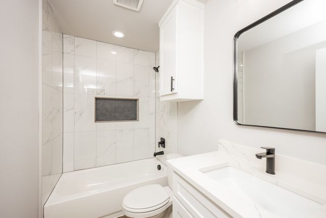 2015 Stuart Street B, Greenville, TX 75401