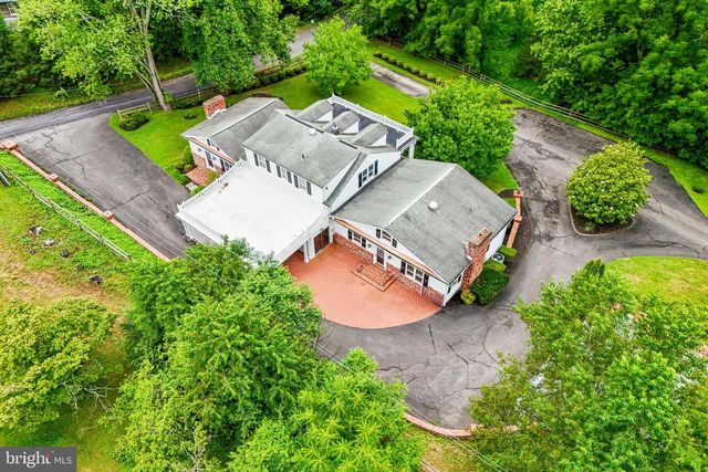18189 SANDS RD, Purcellville, VA 20132