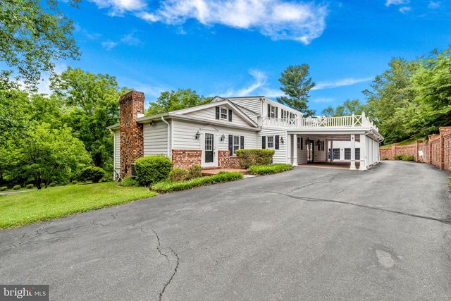 18189 SANDS RD, Purcellville, VA 20132
