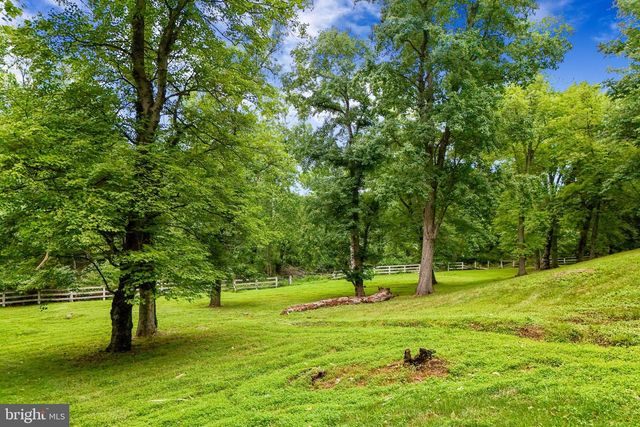 18189 SANDS RD, Purcellville, VA 20132