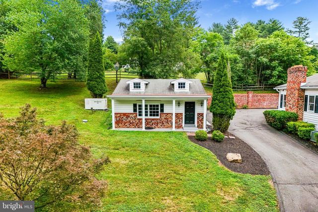 18189 SANDS RD, Purcellville, VA 20132