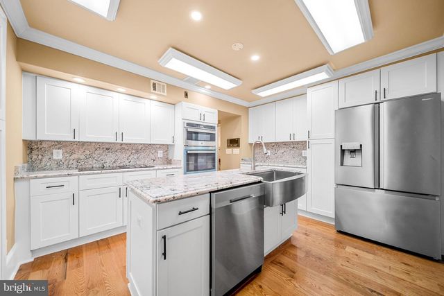 18189 SANDS RD, Purcellville, VA 20132