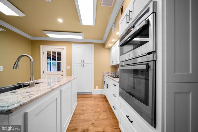 18189 SANDS RD, Purcellville, VA 20132