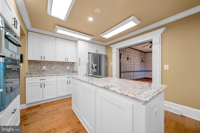 18189 SANDS RD, Purcellville, VA 20132
