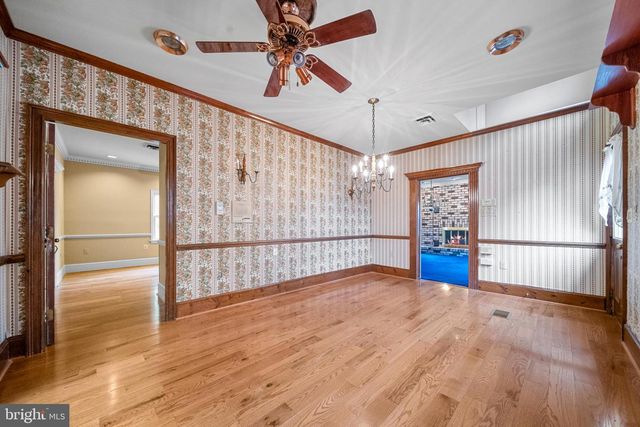 18189 SANDS RD, Purcellville, VA 20132
