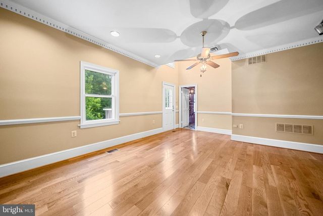 18189 SANDS RD, Purcellville, VA 20132