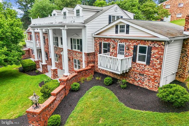 18189 SANDS RD, Purcellville, VA 20132