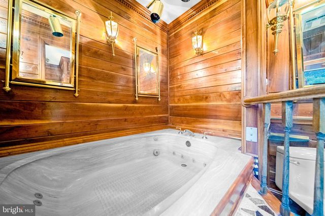 18189 SANDS RD, Purcellville, VA 20132