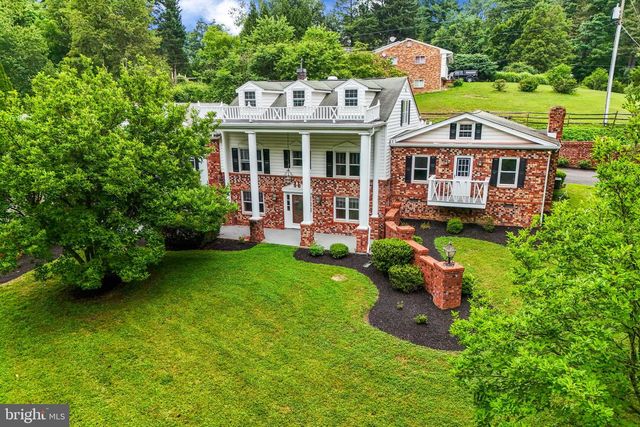 18189 SANDS RD, Purcellville, VA 20132