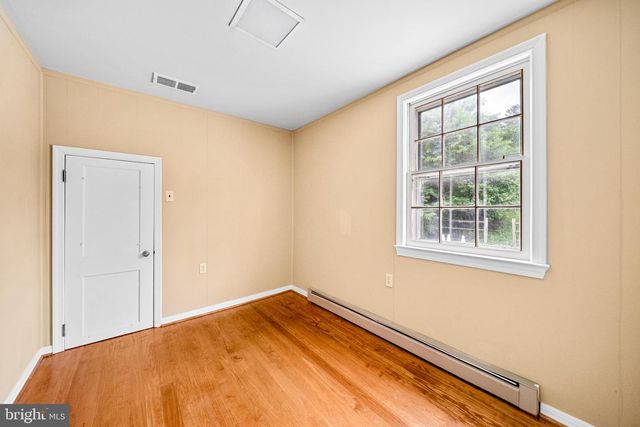 18189 SANDS RD, Purcellville, VA 20132