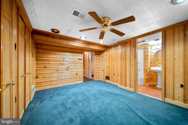 18189 SANDS RD, Purcellville, VA 20132