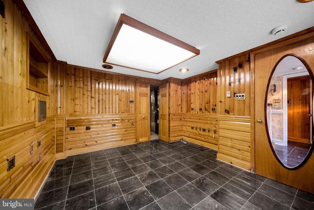 18189 SANDS RD, Purcellville, VA 20132