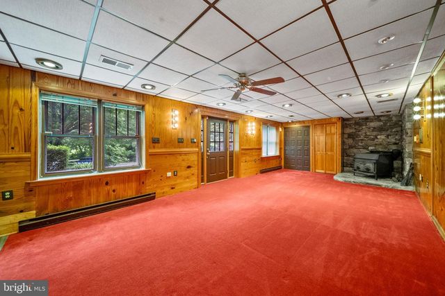 18189 SANDS RD, Purcellville, VA 20132