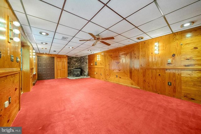 18189 SANDS RD, Purcellville, VA 20132