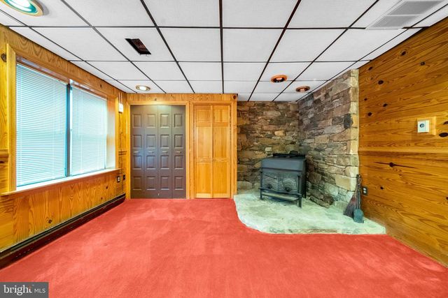 18189 SANDS RD, Purcellville, VA 20132
