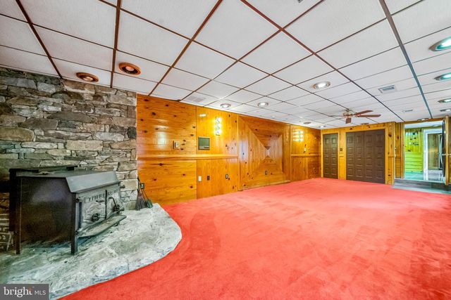 18189 SANDS RD, Purcellville, VA 20132