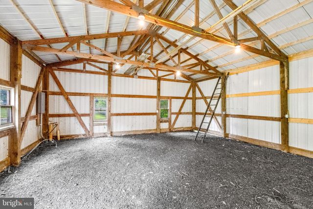 18189 SANDS RD, Purcellville, VA 20132