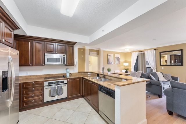 2 Renaissance Way 305, Boynton Beach, FL 33426