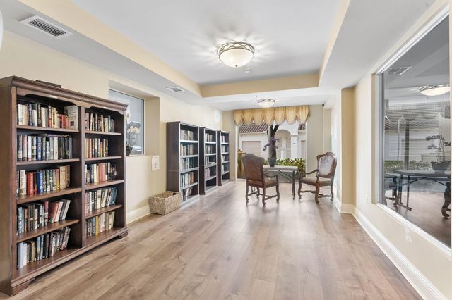 2 Renaissance Way 305, Boynton Beach, FL 33426