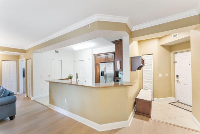 2 Renaissance Way 305, Boynton Beach, FL 33426