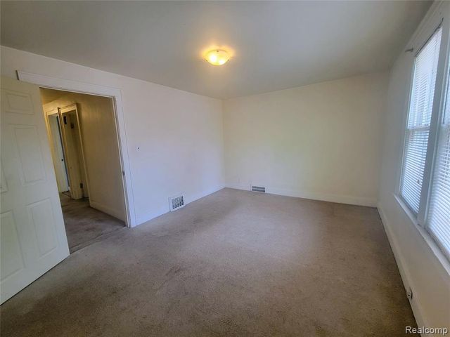 51 Dakota Street, Pontiac, MI 48341