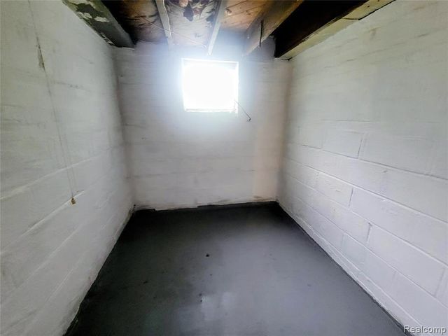 51 Dakota Street, Pontiac, MI 48341