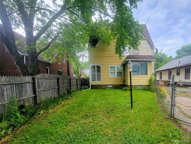 51 Dakota Street, Pontiac, MI 48341