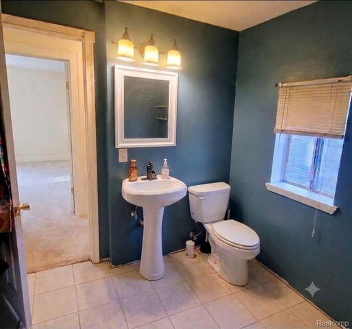 51 Dakota Street, Pontiac, MI 48341