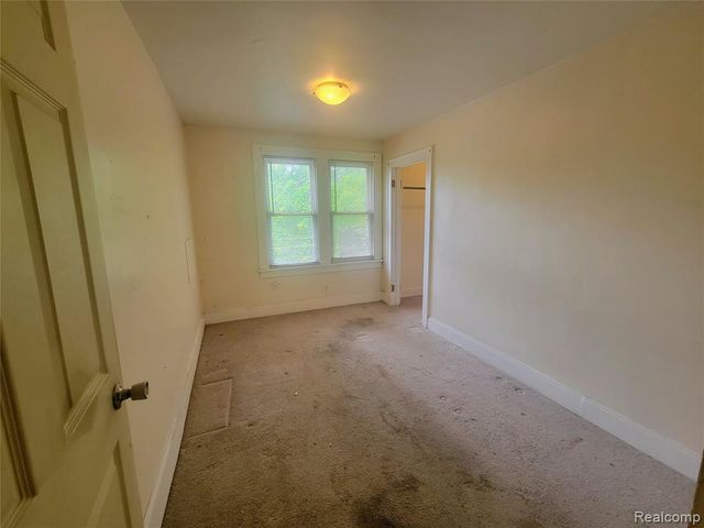 51 Dakota Street, Pontiac, MI 48341