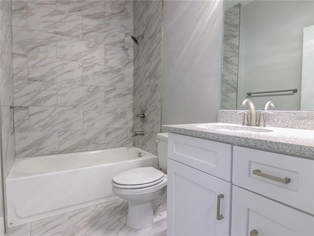 137 SW CADENCE GLEN, Lake City, FL 32024