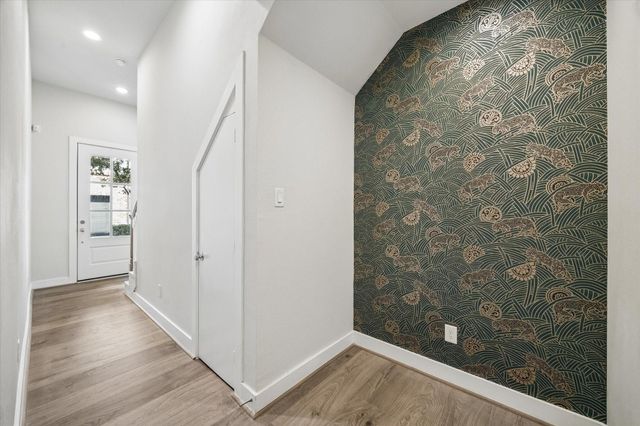 5209 Allen Street C, Houston, TX 77007