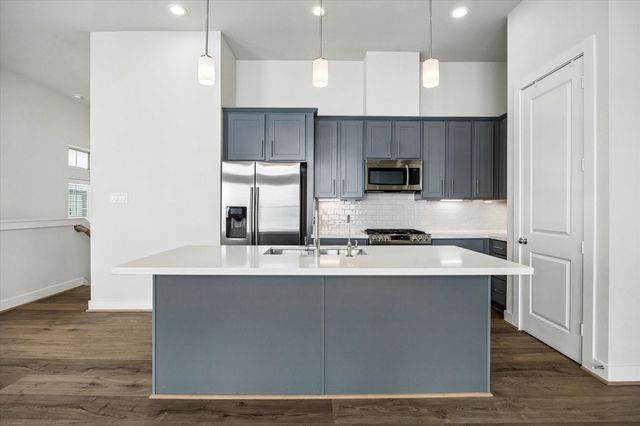 5209 Allen Street C, Houston, TX 77007