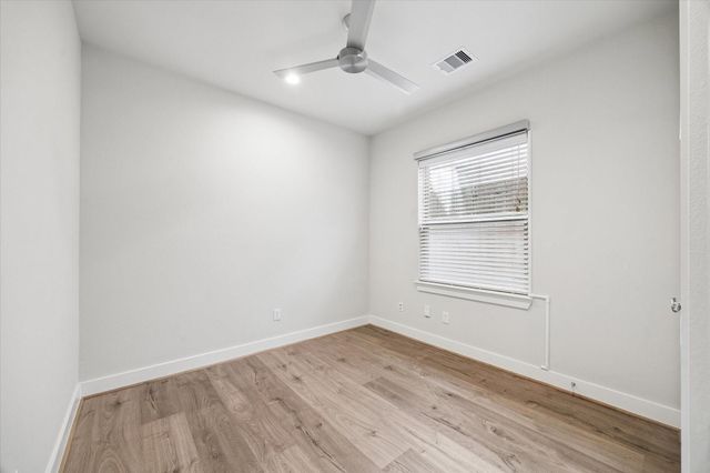 5209 Allen Street C, Houston, TX 77007