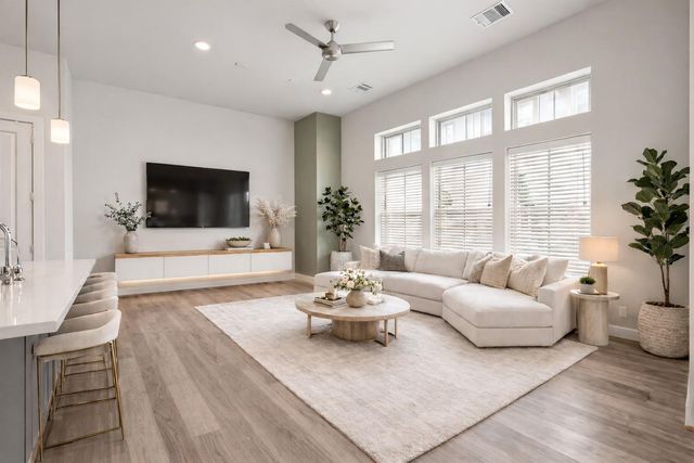 5209 Allen Street C, Houston, TX 77007