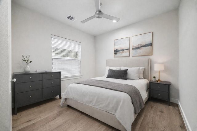 5209 Allen Street C, Houston, TX 77007