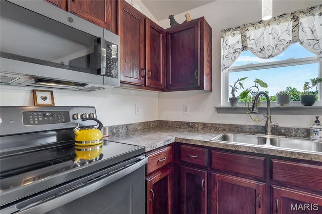 6620 Buckingham Palace Drive, Imperial, MO 63052