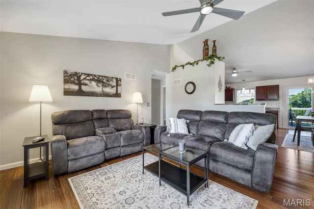 6620 Buckingham Palace Drive, Imperial, MO 63052