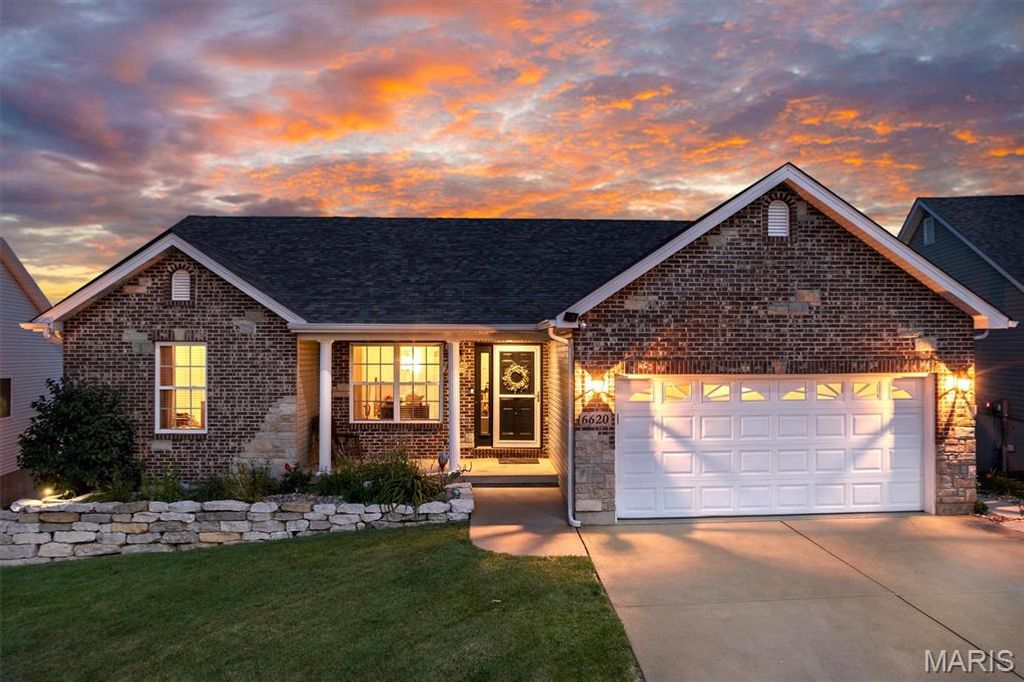 6620 Buckingham Palace Drive, Imperial, MO 63052