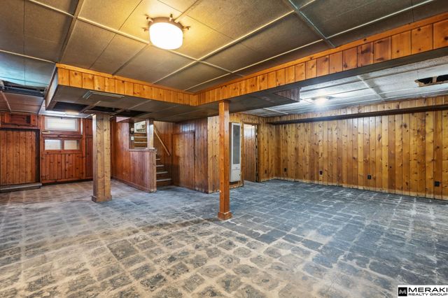 2750 Martin Avenue, Omaha, NE 68112